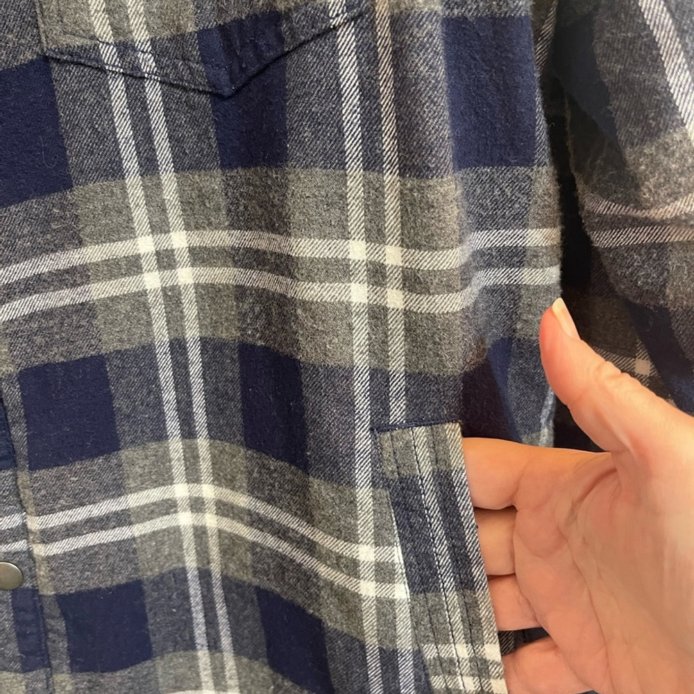 Lucky Brand Sherpa-Lined Plaid Flannel Jacket - Blue and Gray, Size Men’s Large - Picture 6 of 15